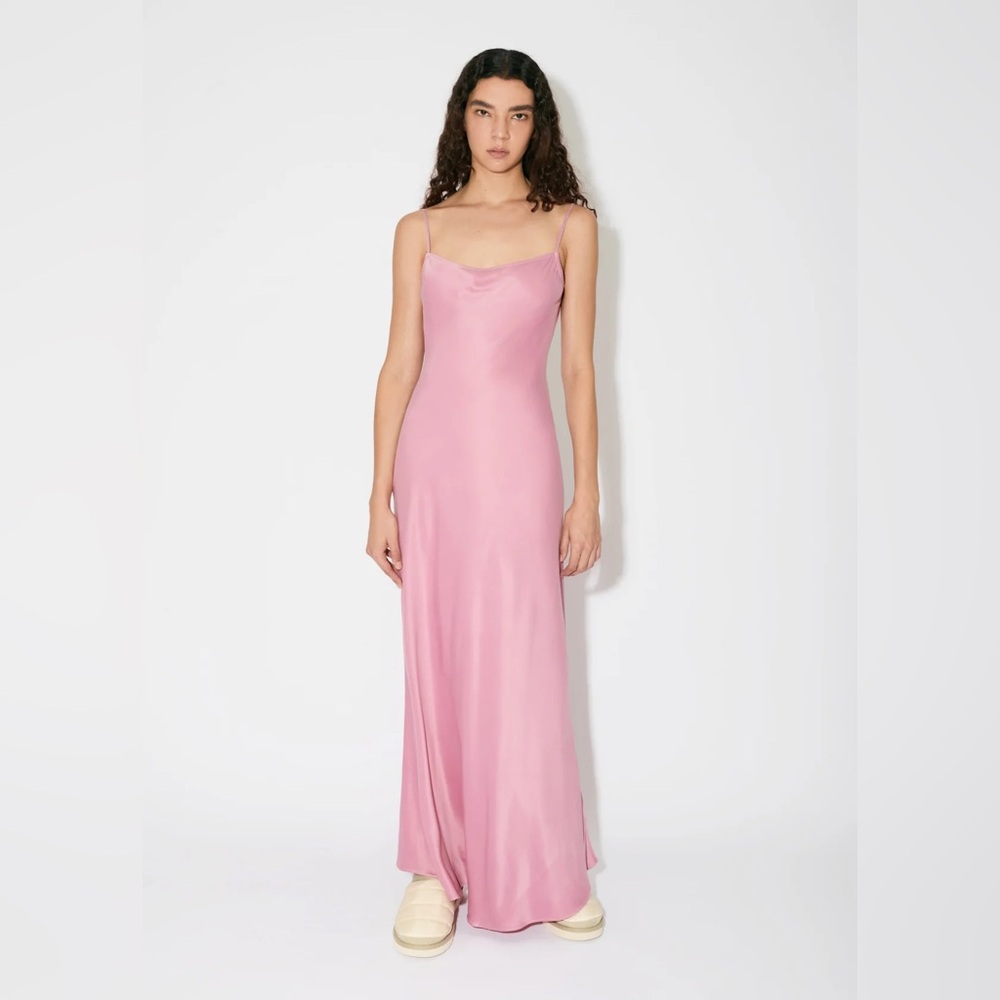 🍒BUNDLE 2 items for $8 

FINAL SALE✨

🌸BOUTIQUE long dress ✨ - Picture 2 of 9